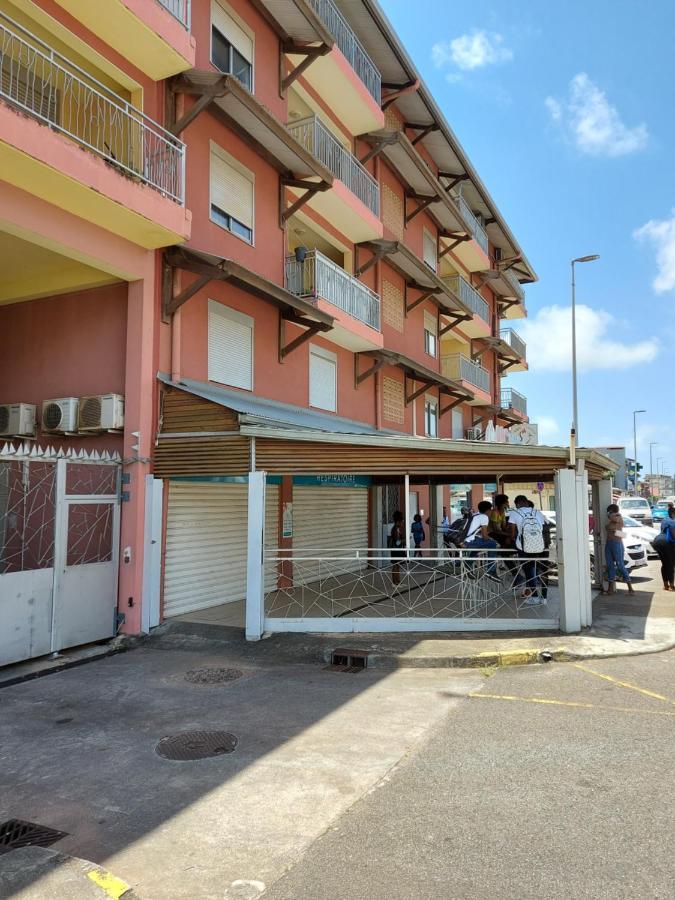 Nana - A 44 - Vue Panoramique- Grand Appartement Cosy Et Lumineux- Cuisine Equipee-Wifi-Clim-Terrasse Cayenne Exterior foto